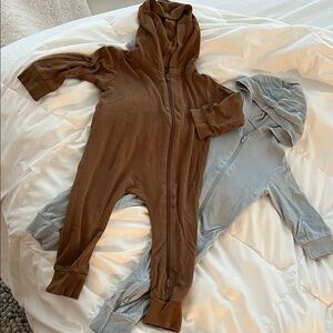 Kyte Baby Hooded Zippered Romper (Brown)